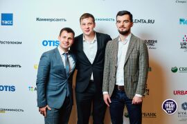 Представители компании "Авито Недвижимость"