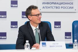 Директор департамента финансов «Инград» Петр Барсуков