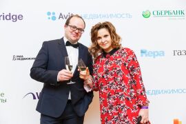 Ирина Опимах (ГК "КОРТРОС") с коллегой на Urban Awards.
